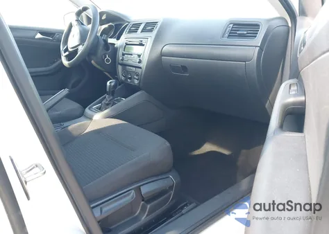 2015 Volkswagen Jetta 2.0L S z USA, uszkodzony, nr VIN 3VW2K7AJ8FM310399